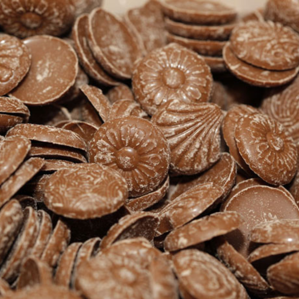 LYS MELK Sjokolade – Smooth & Kremet Norwegian Delight